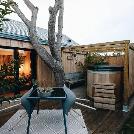 Le Poulailler & Sauna מלון אהבה *